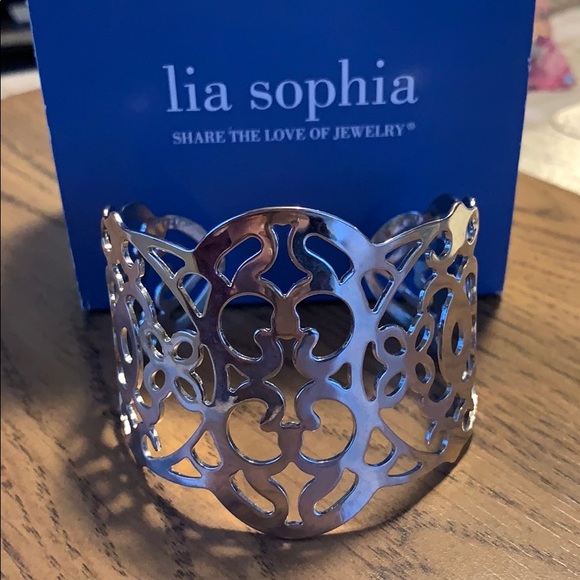 Lia Sophia Tulle Cuff